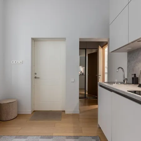 Efficient Centre * 里加